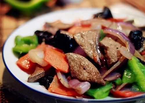  爱美女性冬季多吃3种美食，滋养肌肤，美容养颜，延缓衰老