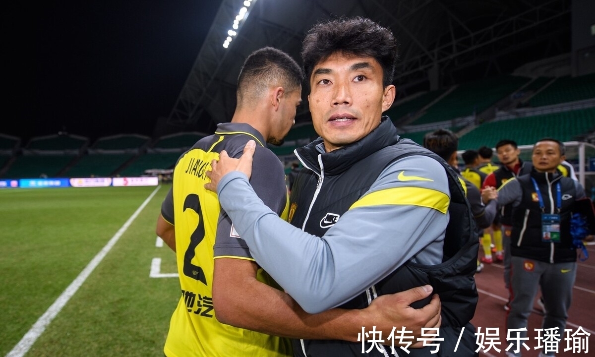 轉(zhuǎn)會(huì)|廣州隊(duì)賺大錢(qián)機(jī)會(huì)！手握中超寶貝，趕上大買(mǎi)家，1筆轉(zhuǎn)會(huì)吃1個(gè)賽季