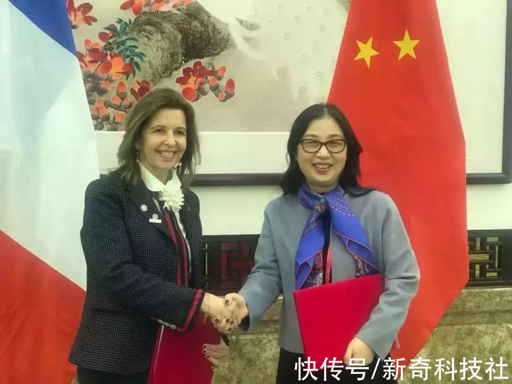 辞职|掌权华为19年，带7000名老员工辞职，她曾是任正非病床前唯一陪护