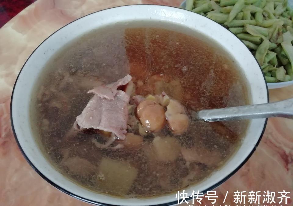 婆婆|回家第一天,婆婆做了4菜1汤,荤素搭配营养全,网友:这是亲妈吧