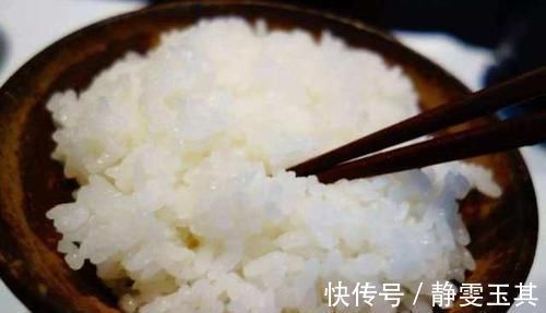 不良习惯|为什么女性一到45岁后,就容易失眠?可能和晚餐食用的主食有关