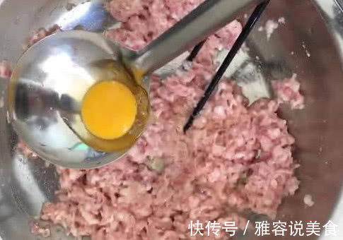 饺子馅是先加油还是先打水30年大厨告诉你,不会的赶紧学!