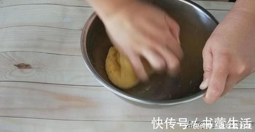 面包|教你面包最简单的做法,不用烤箱不用蒸,暄软拉丝,再也不用买了