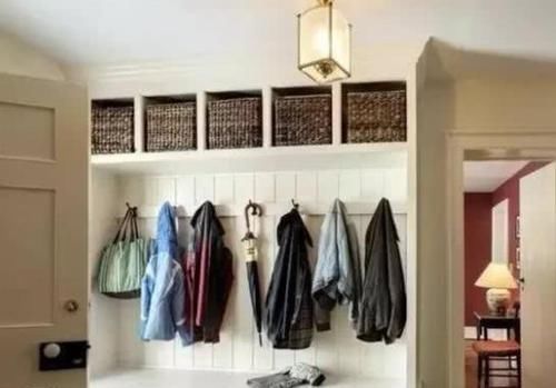 大气|家里玄关别再傻傻打鞋柜了,如今流行这样做,大气更实用