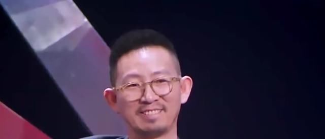 老师|大张伟凭实力带偏《吐槽大会》，李诞都瑟瑟发抖，神奇的大老师