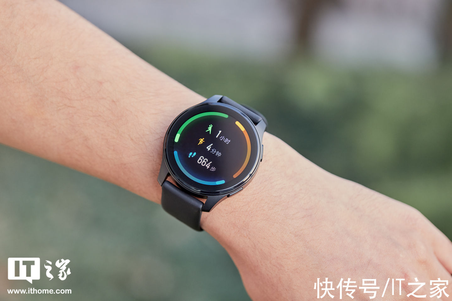 表带|「IT之家开箱」vivo WATCH 2 独立通信智能手表原力黑图赏