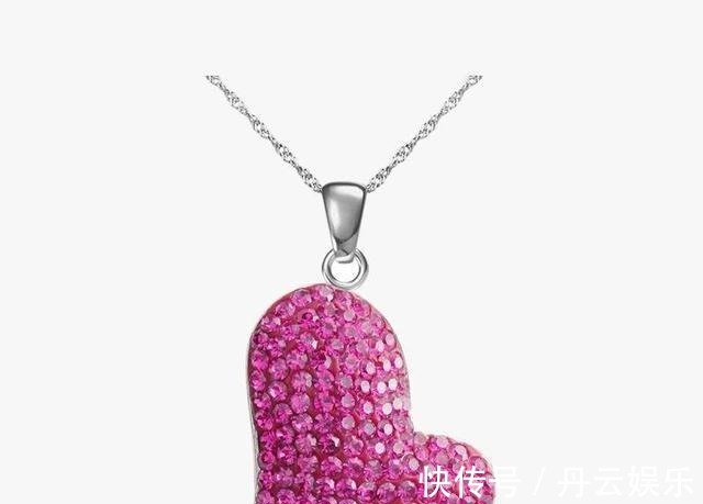 珠宝首饰 七夕节送感动牌珠宝首饰,代表永恒的爱意,温情四溢甜到心窝里!