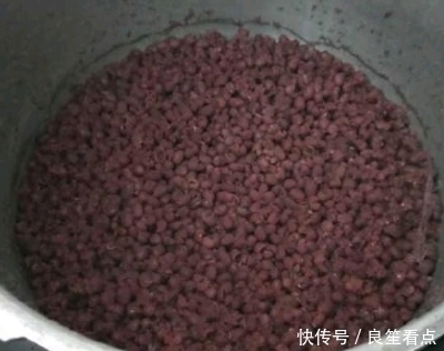 它是“穷人的阿胶”,三天吃一次,皮肤白里透红,连腮红都省了!