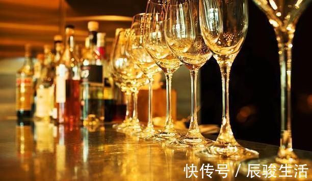 卵巢早衰|女性雌激素即将“断流”时，请不要再吃2物了，别等绝经了才后悔