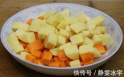 土豆不要炒土豆丝了,教你一道传统老菜炒三丁,做法简单好吃下饭