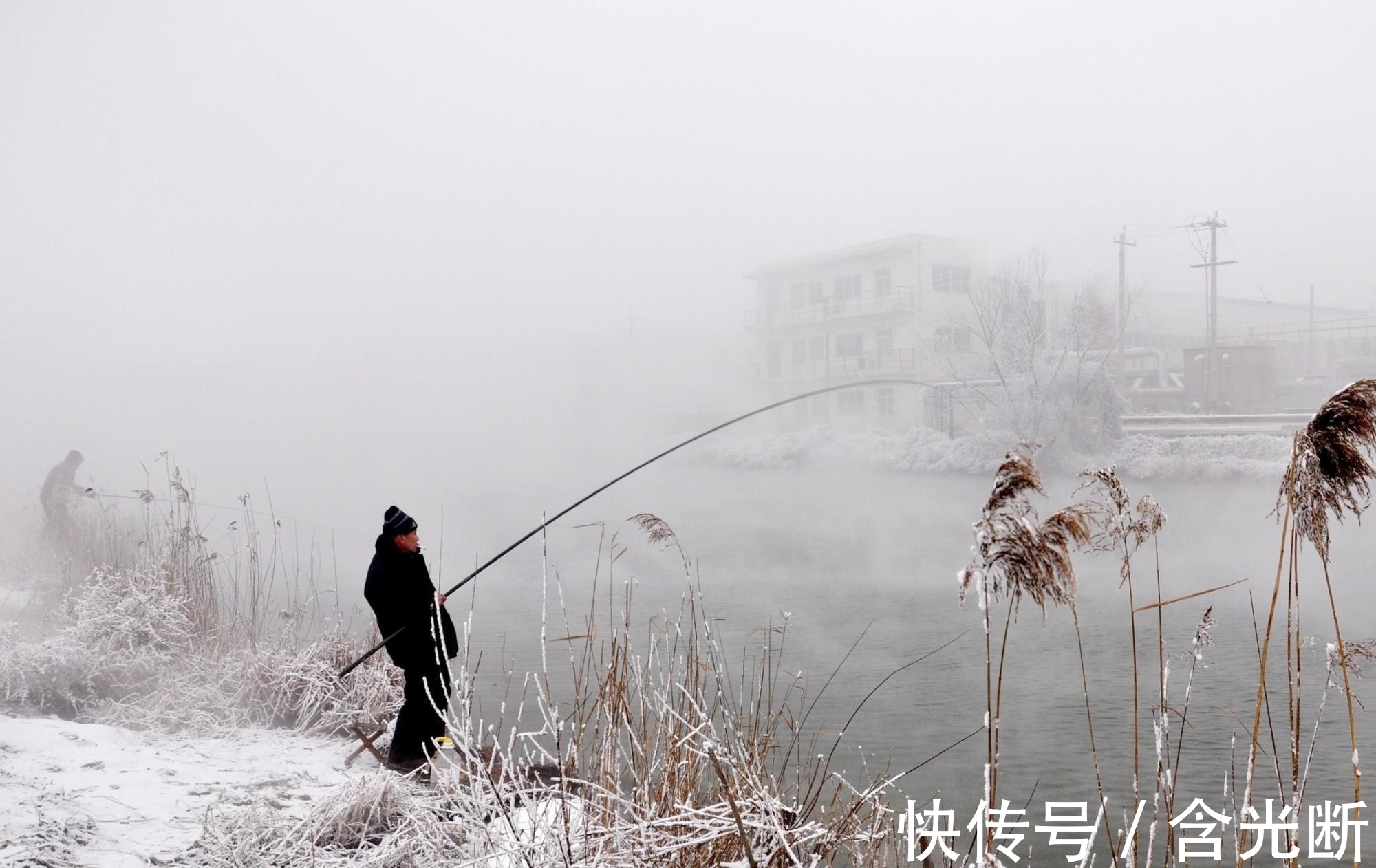 冬钓|冬钓！真不是穷人能玩的，“穷人”去黑坑也钓不到鱼