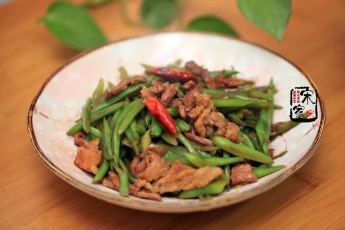 公公来吃饭,我做1道小菜给他下酒,公公笑称:比闺女都贴心