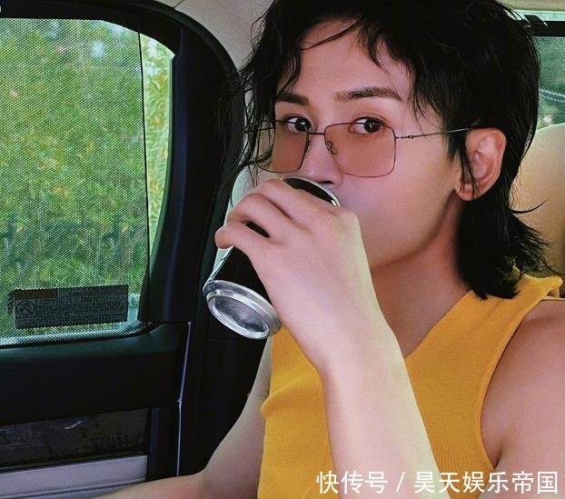 杨紫|《向往5》录制嘉宾曝光,杨紫穿牛仔服亮相,龚俊张哲瀚重聚