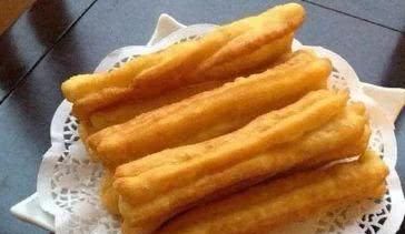 时间|2分钟教你做无添加油条,晚上和好面,早上炸一炸,简单又方便!