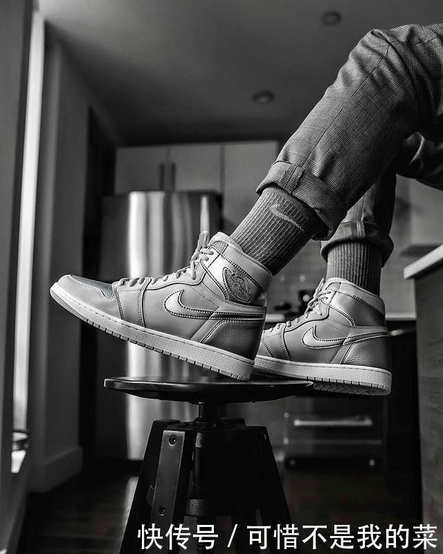 今年AJ1一共发了多少双最贵一双暴跌几万！最便宜的你想不到