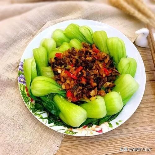 真的是超绝!一学就会的家常菜:四喜丸子,红烧鲈鱼的做法