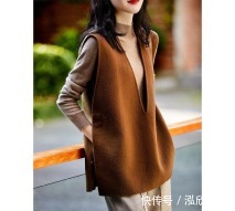 马甲|无意中发现:今年流行这“马甲套毛衣”搭小脚裤,轻松穿出时尚感