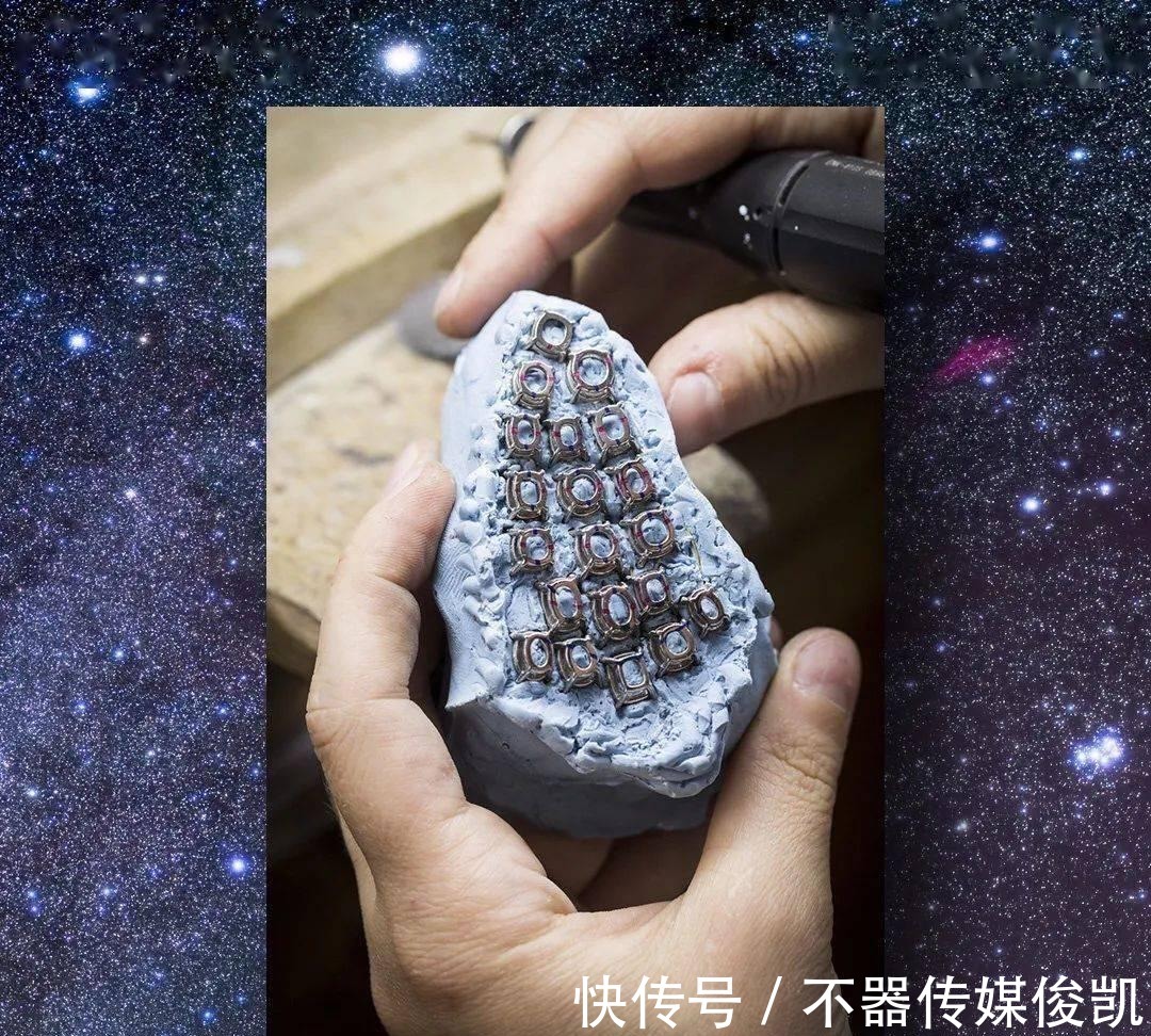 浪漫|沙漠看星星,赏珠宝,顶级奢牌就是这么浪漫