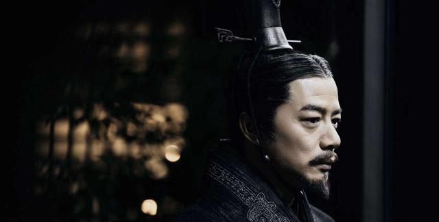 传统观念|孩子出生跟谁姓?传统观念不再被认可,妈妈们有话要说!