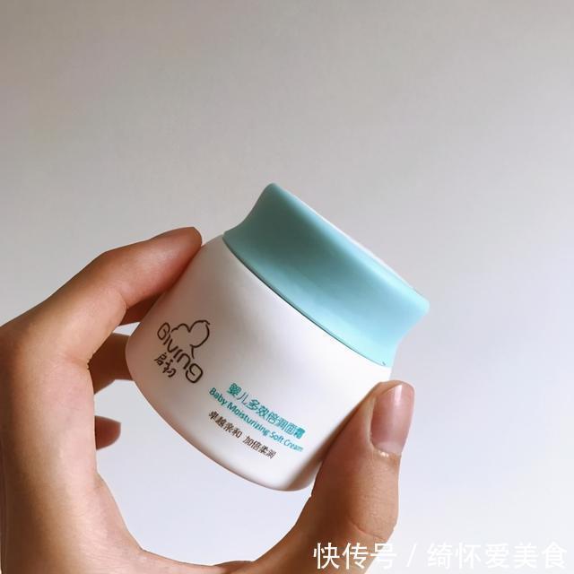 护肤品 皮肤过了50岁,超市的4款面霜值得尝试,平价滋润肤感好