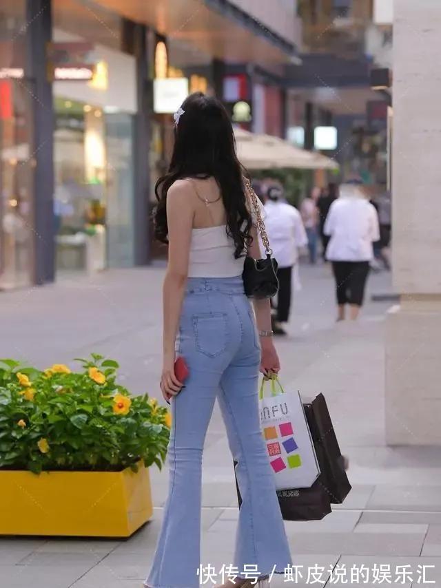 小个 小个子女生穿搭牛仔裤搭配高跟鞋,显瘦增高魅力十足,你喜欢吗?