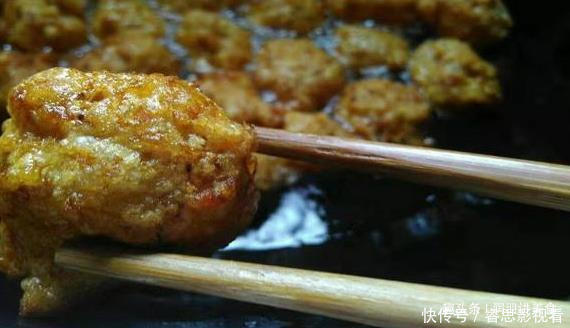 香酥肉丸子,一炸就糊学会三个妙招,丸子外酥里嫩,美味极了