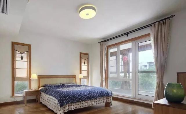 梳妆台|主卧不只是床和衣柜，照这样装，看10年都不会腻！