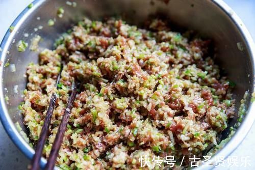 食盐|调萝卜馅，最忌放“两种”调料，有人总弄错，难怪饺子难吃有苦味