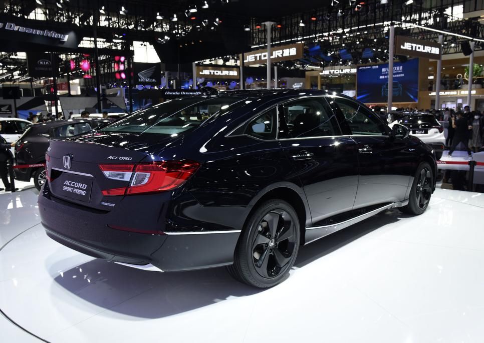 本田雅阁|限量版“本田雅阁”来了！长近4米9配轿跑车身，油耗4.4L，还带双独悬