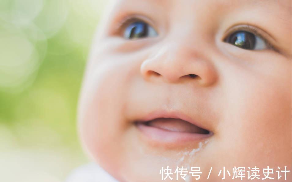 宝宝|婴儿吐奶,怎么分辨“要不要紧”,很简单:看量和状态就好了
