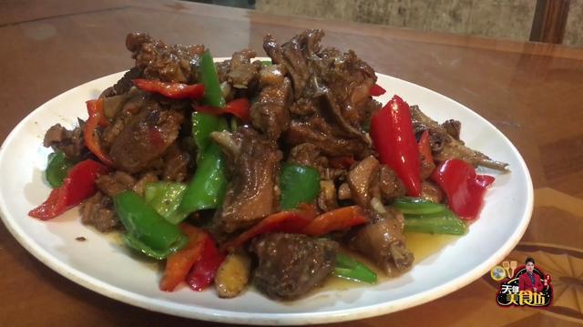 啤酒鸭的新吃法,食材简单做法简单,新手也能做,上桌瞬间被扫光