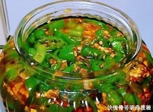 上桌|婆婆教我腌“神仙辣椒”,上桌比肉抢手,腌一盆都不够吃三天