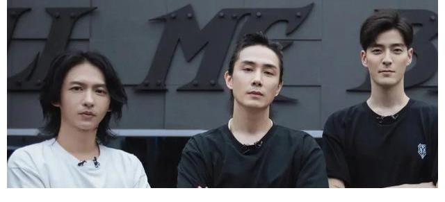 《哥哥》中商务资源最多的3人，1人曾是队长，另2人没成团