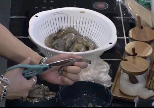 張淇|哥哥們的廚藝比拼，暴露了大灣區(qū)的一個“秘密”