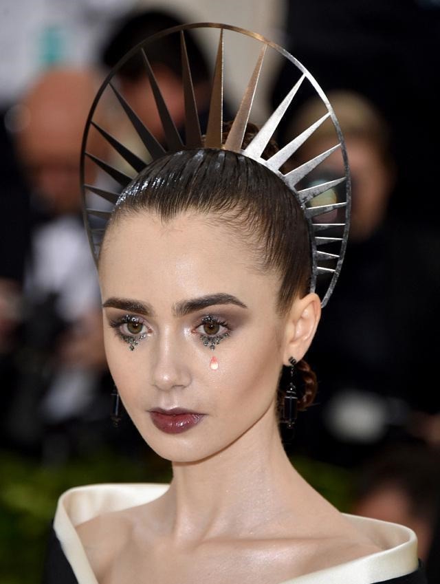 哥特式珠宝,一半神圣一半邪恶,暗黑又优雅