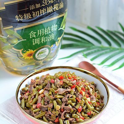 红辣椒|酸豆角炒鸡杂