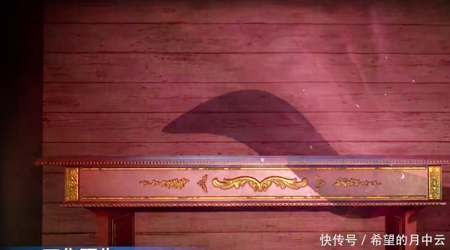 夜访|斗罗大陆胡列娜夜访唐三成最大看点有谁注意到胡列娜的外附魂骨!