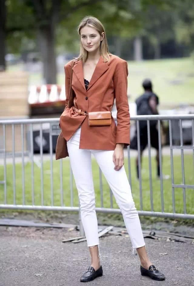 如何挑选到适合自己的腰包从这三个方向入手,轻松提升穿搭质感