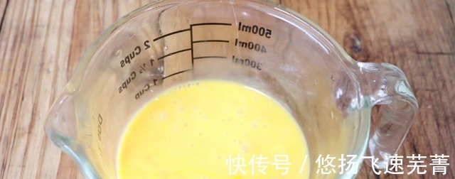 鸡蛋手擀面怎么做教你一招，面条爽滑筋道，吃着真过瘾！