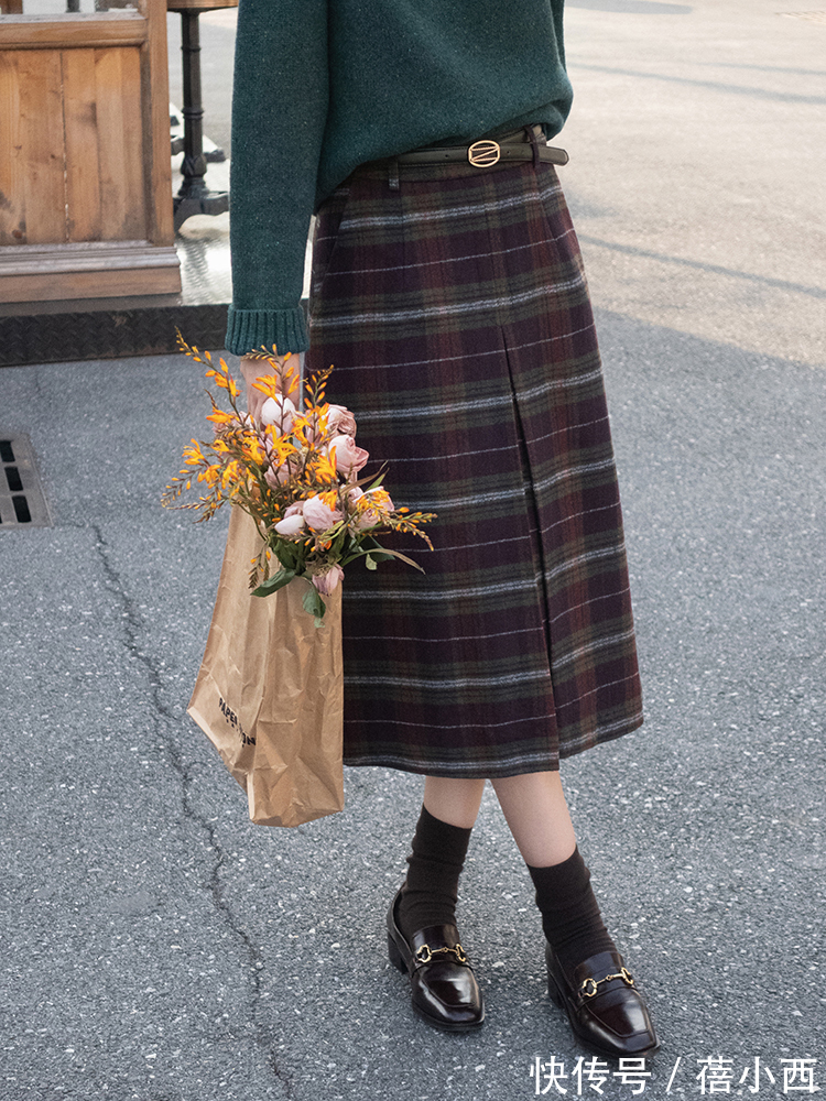 百搭|老爹鞋过时了,有气质的女人都必备“乐福鞋”,简约、百搭还耐穿