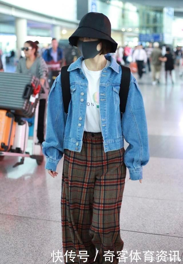 冬天街头的“英伦时尚”,我劝你这样穿,英伦女性的优雅你也能有