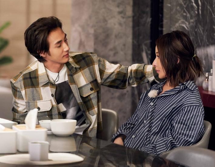  看点|《女儿们的恋爱3》刚播，鹅厂又推出高甜恋综，明星阵容我心动了