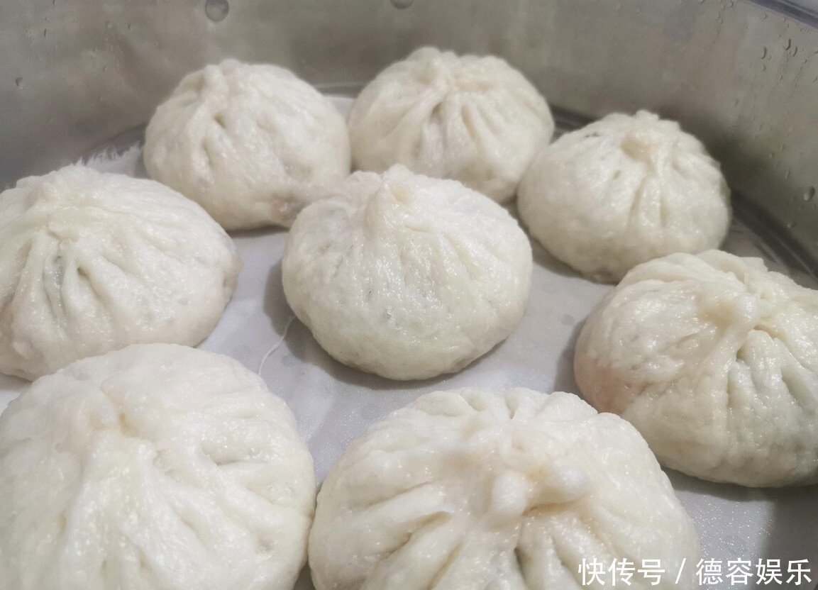 做韭菜馅包子,如何保持翠绿不变色调馅时记得多做一步