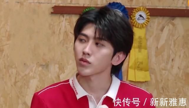 張藝興|蔡徐坤也參加了《極限挑戰(zhàn)》，就在張藝興的身邊，你發(fā)現(xiàn)了沒？