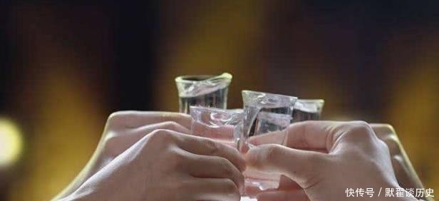 打入|同是烈酒,为何伏特加能打入全球市场,而白酒却感觉只有国人在喝