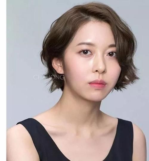 女生|纠结长发or短发?圆脸、方脸女生这样选发型才最美!