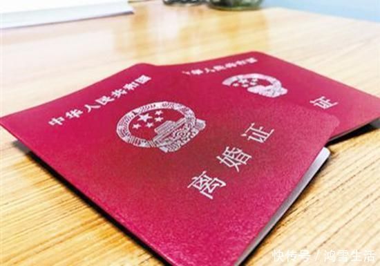 爸爸|父母离婚,小男孩选择跟有钱的爸爸,长大后说出真相,妈妈泪奔