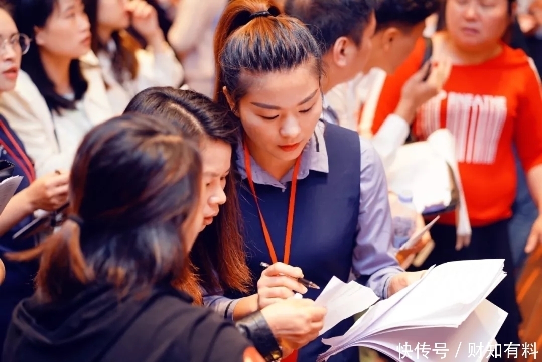 楼盘|房子已供大于求,为何还是有很多人在买房?售楼人员说出3大原因