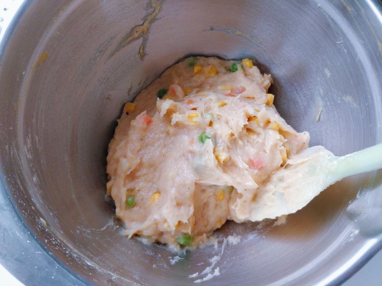 什锦土豆泥鸡肉饼,食材丰富营养高,孩子要常吃