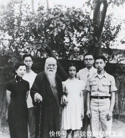 题字&他酒醉题字:“不可随处小便”,清醒后改动字的次序,成经典名言